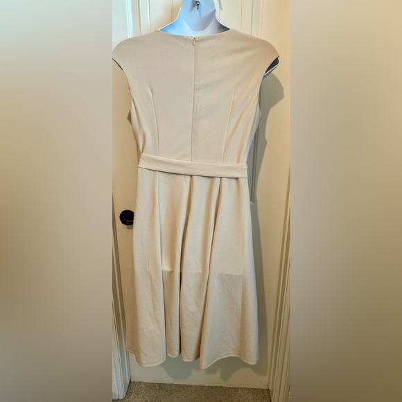 NWOT Dresstells Off White Sleeveless Cocktail Dress with Waist Tie, Size 2X - Picture 8 of 12